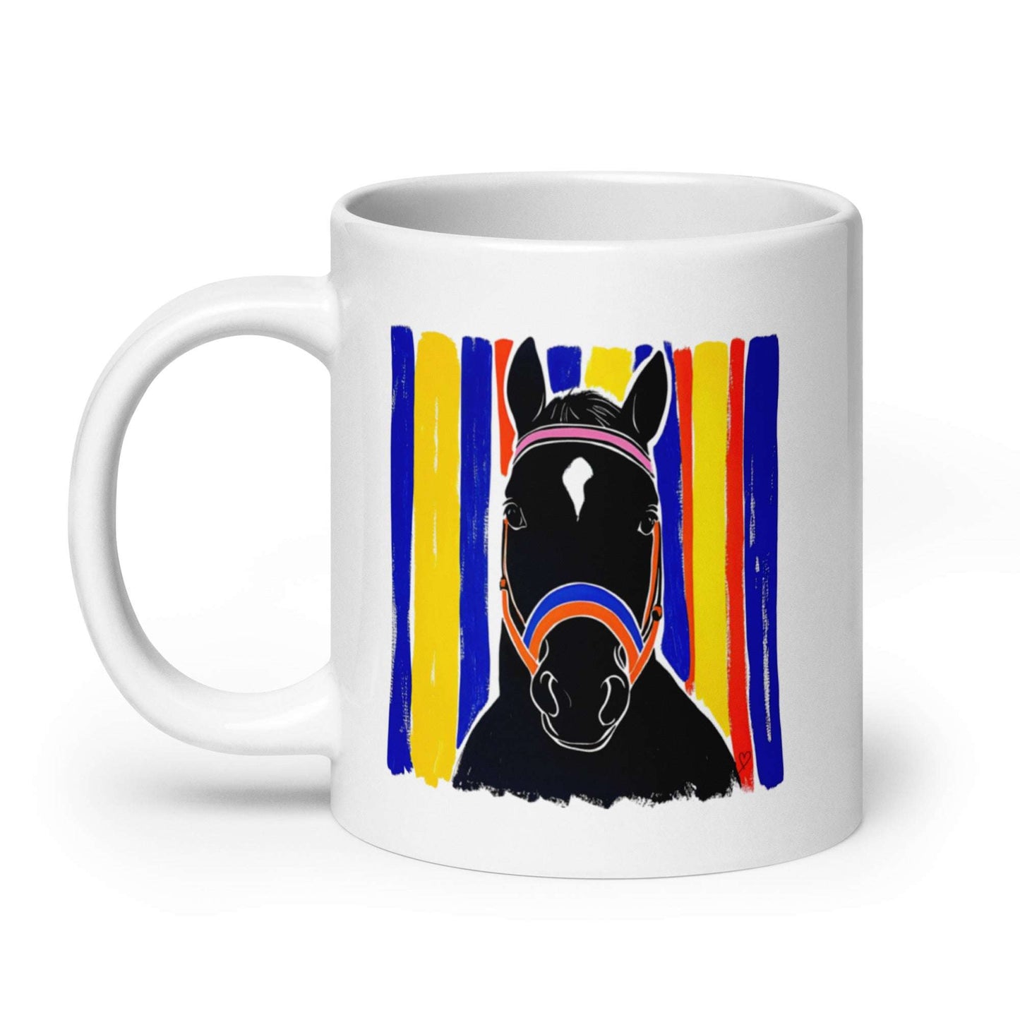 Mug Charlie 20oz en céramique de haute qualité, illustration originale d’un cheval noir sur fond vibrant bleu, jaune, rouge et orange, flamme blanche en V et licou rose et bleu, design contemporain signé Idée Passion, pour passionnés de chevaux