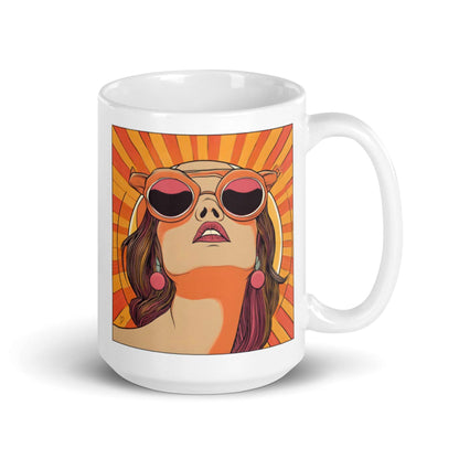 Mug "Mrs Sunshine" , Idée Passion – portrait féminin rétro aux tons chauds orange, rose et jaune, parfait pour décorer la cuisine ou le bureau avec une touche artistique et vintage.