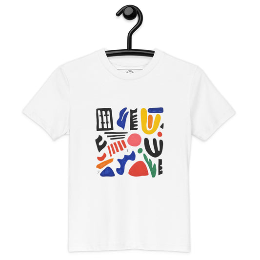 T-shirt enfant bio “La danse des formes” – illustration abstraite avec formes géométriques et couleurs vives sur cintre