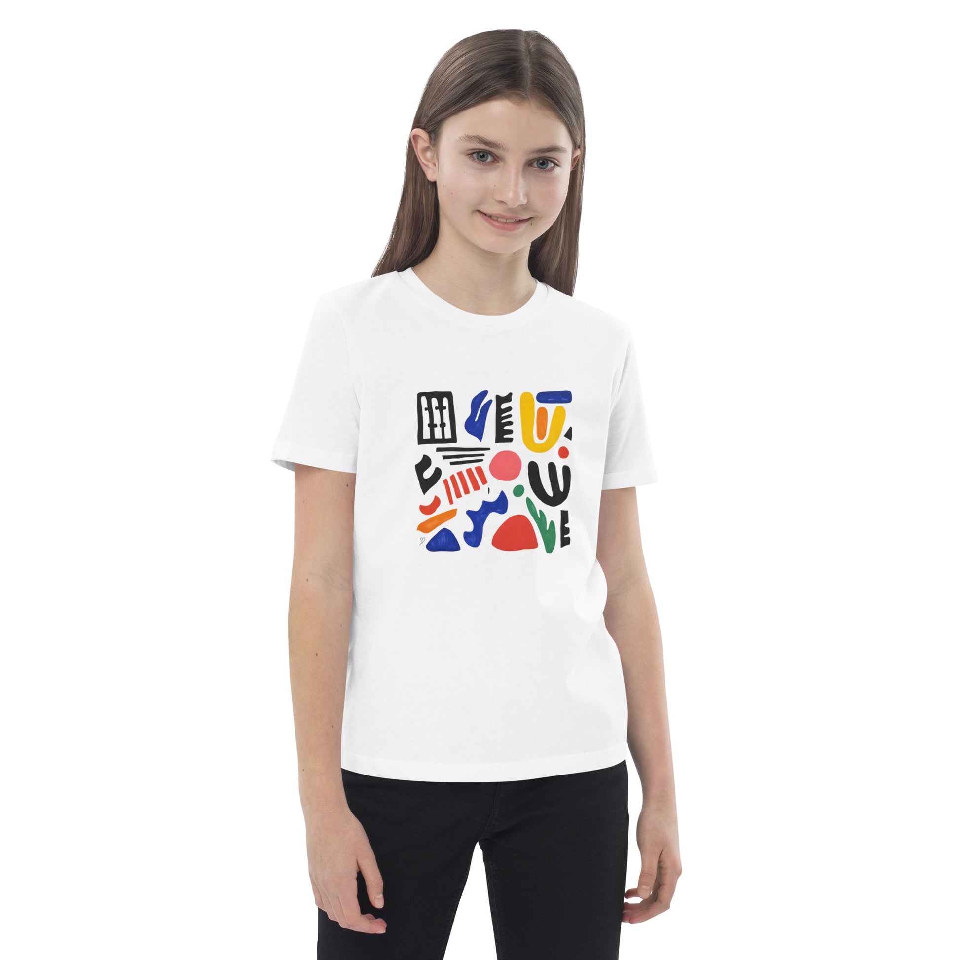 Illustration dynamique et joyeuse du T-shirt enfant bio “La danse des formes”
